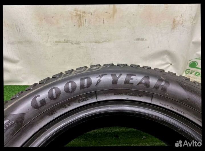 Goodyear Ultragrip Ice Arctic 225/65 R17