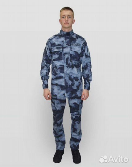 Камуфляжный костюм