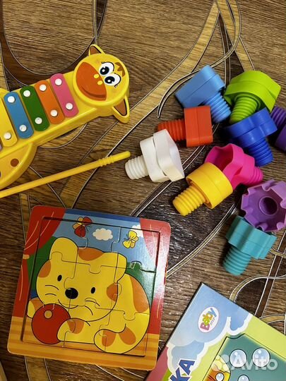 Детские развивающие игрушки