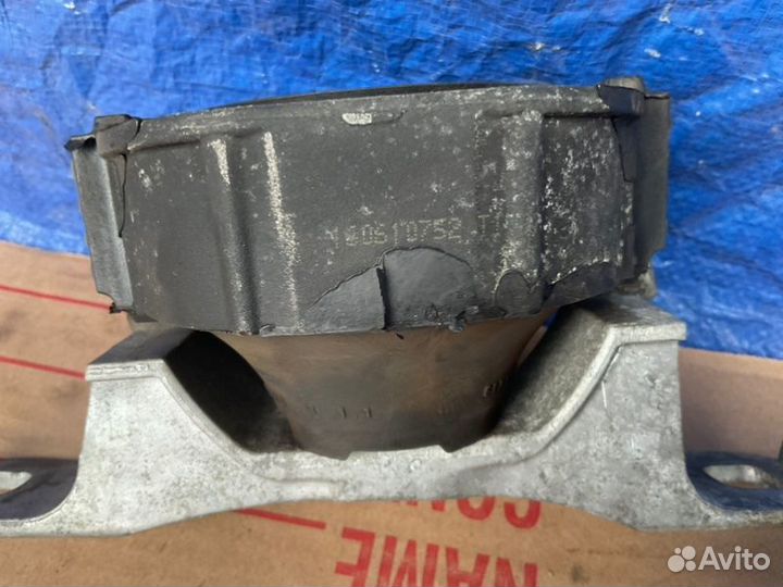 Подушка двигателя правая Volvo C30 P1 I5 turbo