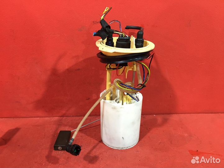 Топливный насос Audi Q3 (8U) SUV cffb 2.0L 1968