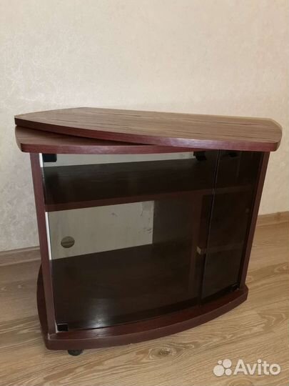 Тумба под телевизор