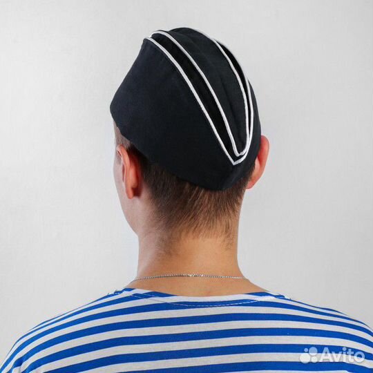 Военные головные уборы и др