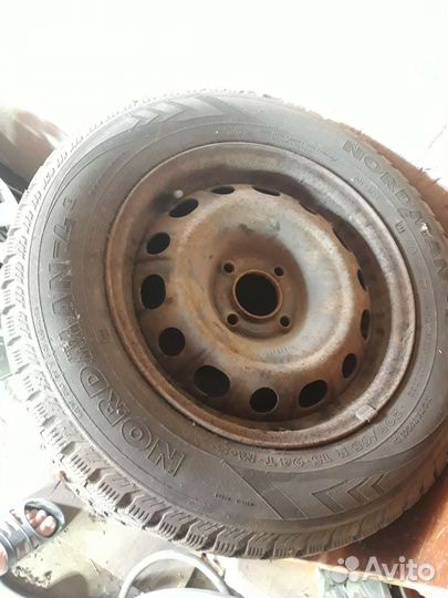 Nokian Tyres Nordman 4 205/65 R15 94M