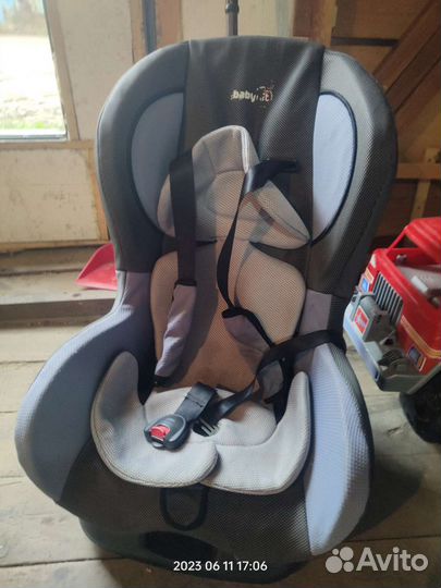 Детское автокресло 15 до 36 кг