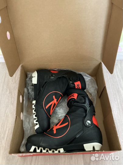 Лыжные ботинки