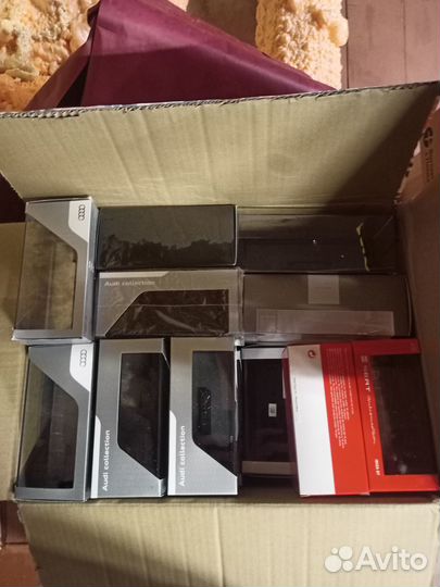 Боксы для масштабных моделей машин