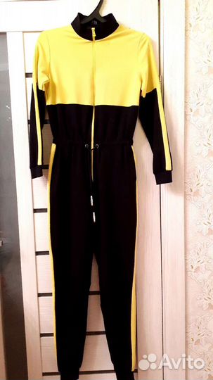 Комбинезон спортивный женский