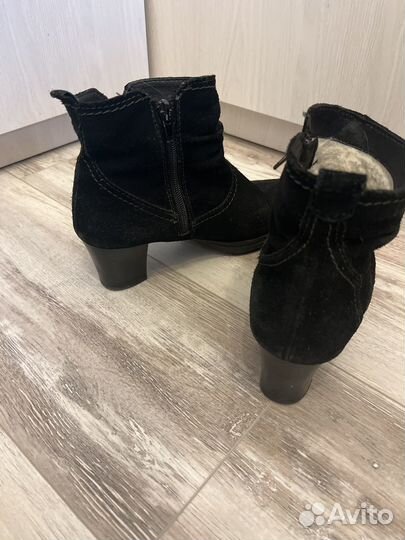 Полусапожки Tamaris 38