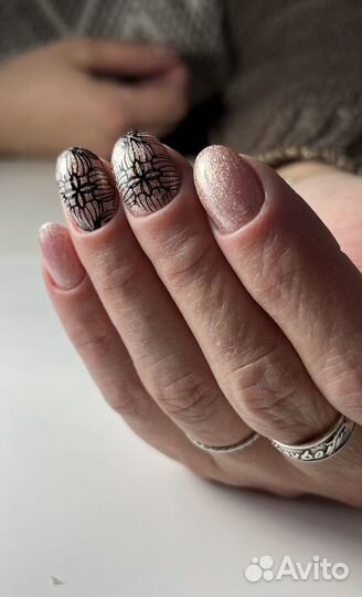 Мастер маникюра