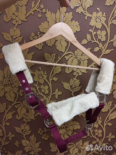 Недоуздок для лошади