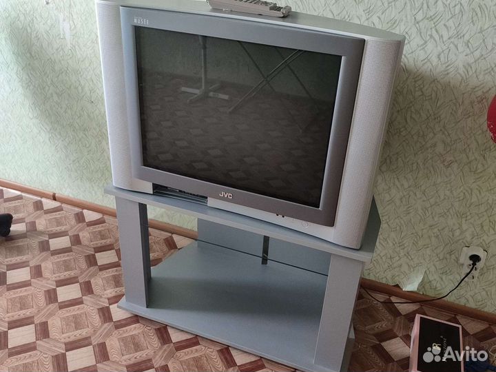 Продам телевизор