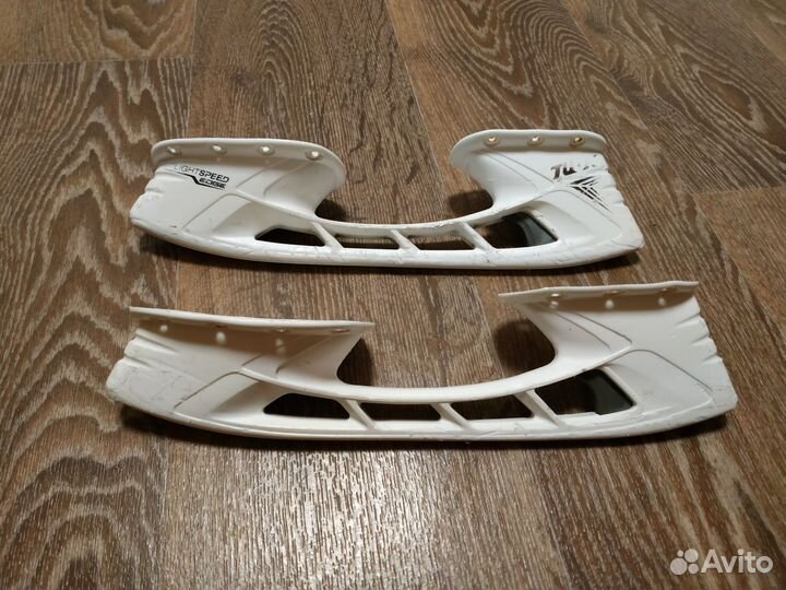 Стаканы для хоккейных коньков Bauer 272 L,R курок