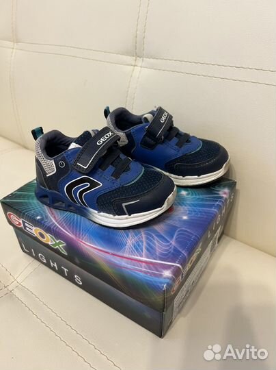 Кроссовки детские geox