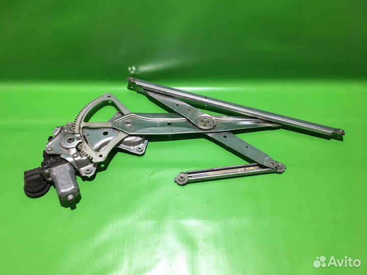 Стеклоподъемник передний правый Toyota Corolla 150