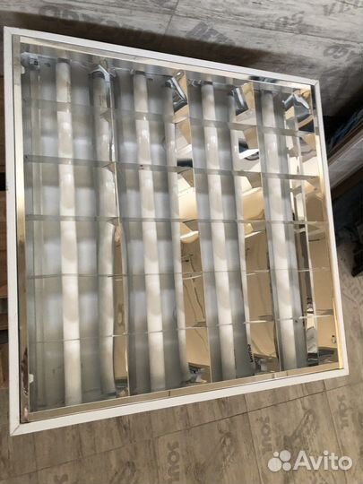 Светильник потолочный