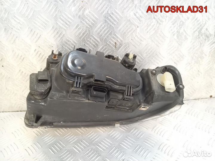 Фара правая Audi A3 8L0941004AF рестайлинг