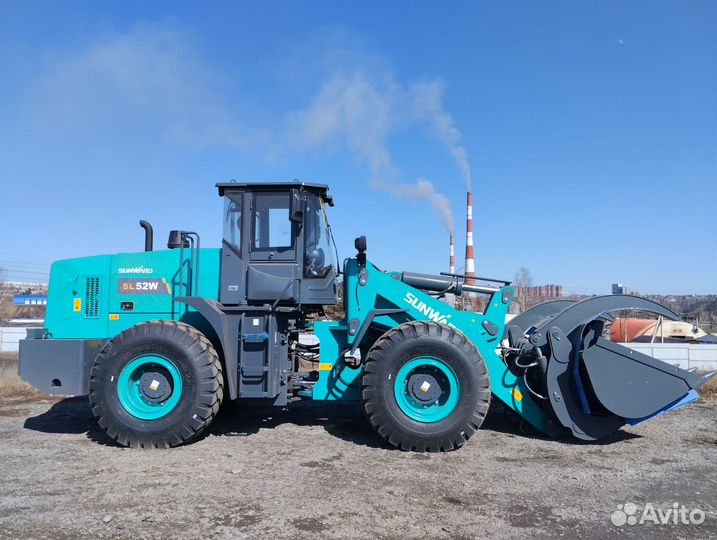 Фронтальный погрузчик Sunward SL52W, 2022