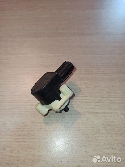 Датчик положения кузова прадо 150