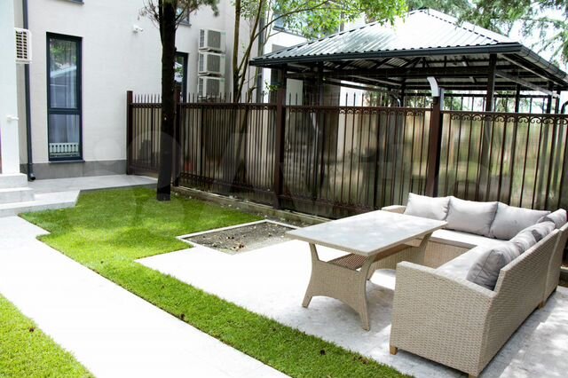 2-к. квартира, 50 м², 1/3 эт.