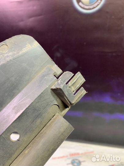 Воздуховод радиатора Bmw X5 E53 M54B30 2001