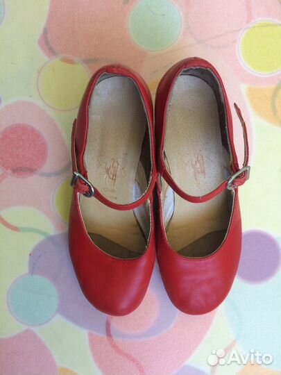 Туфли для народных танцев