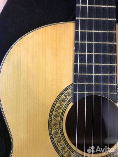 Мастеровая классическая гитара