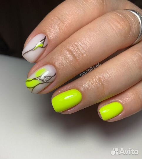 Маникюр