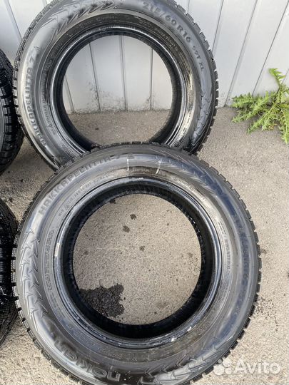 Nokian Tyres Hakkapeliitta 7 215/60 R16