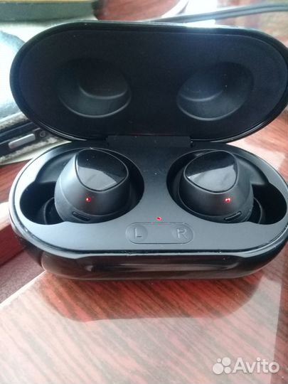 Беспроводные наушники samsung galaxy buds+