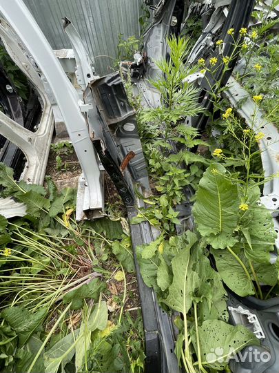 Хонда Срв 4 Порог левый железо