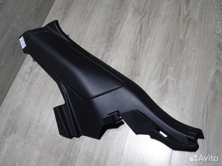 Обшивка багажника левая Лексус нх