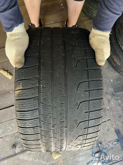 Pirelli Winter Sottozero 295/30 R19