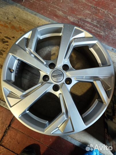 Диск литой скад KL-328 187,0J/5108