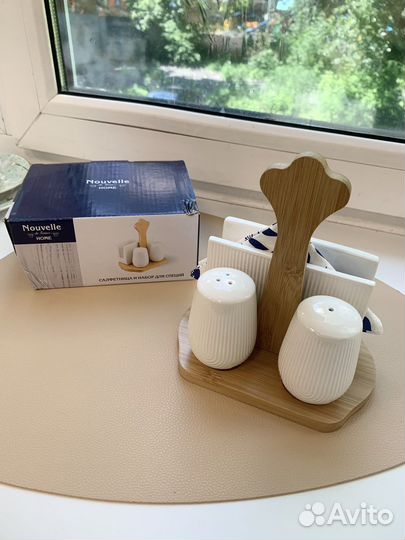 Солонка и перечница