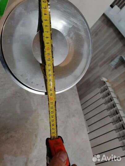 Крышка на кастрюли, чайник