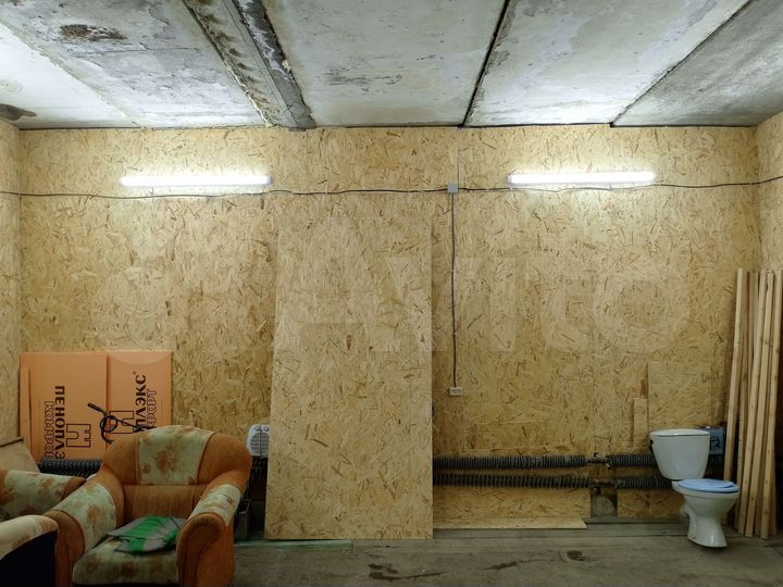 Гараж, > 30 м²