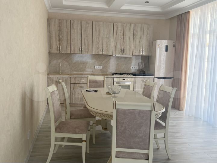 Дом 280 м² на участке 3 сот.