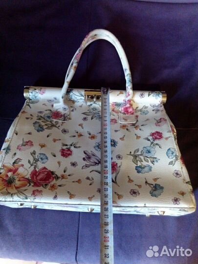 Сумка из натуральной кожи с цветочным принтом
