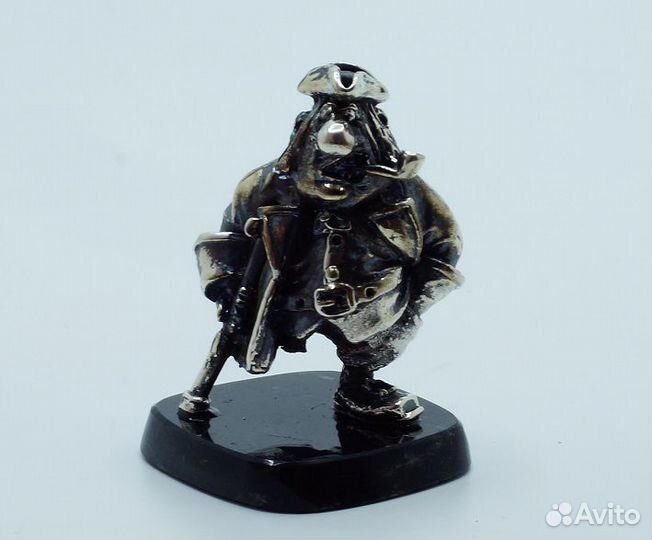 Коллекционные сувениры амулеты