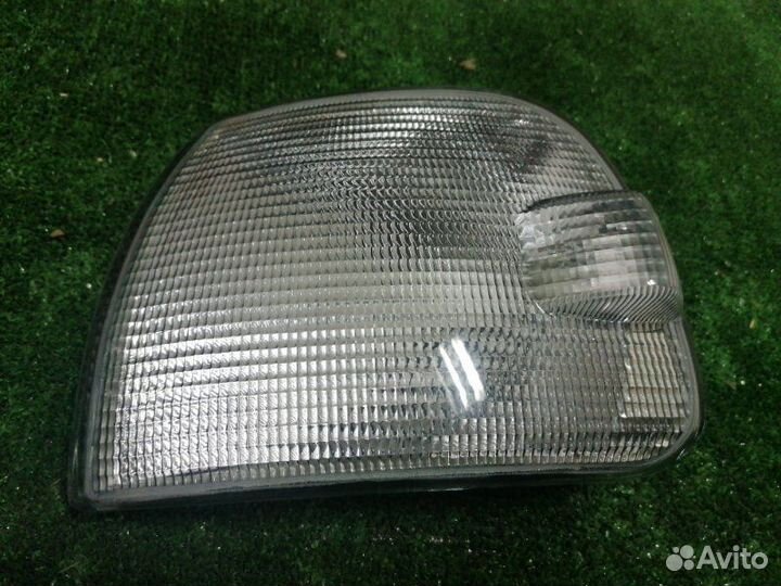 Указатель поворота передний левый Caravelle