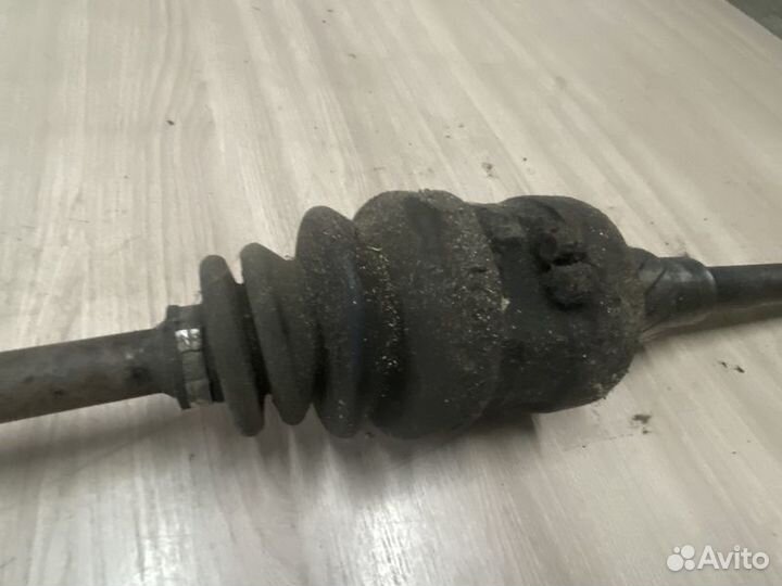 Привод передний правый Nissan Avenir W11 с1998-200