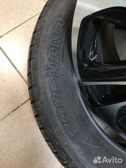 R20 Yokohama Geolandar H/T G056 285/50, PCD 5x150 DIA 110.2