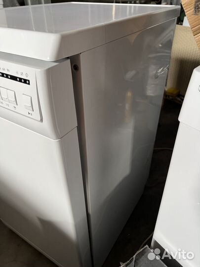 Посудомоечная машина Hansa ZWM 4677 WEH