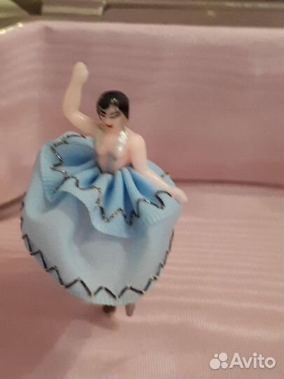 Музыкальная шкатулка с балериной