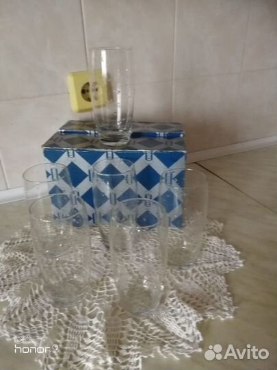 Стеклянные стаканы