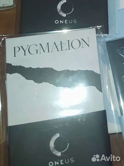 Альбом Oneus Pygmalion poca ver