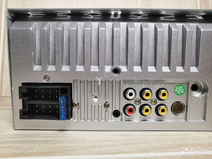 Новая магнитола с блютузом