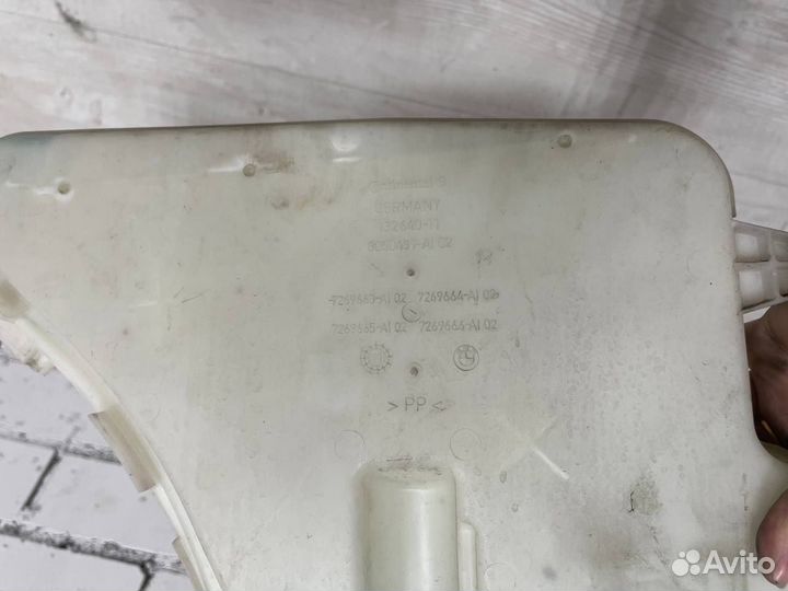 Бачок омывателя BMW F10,F12 7269663