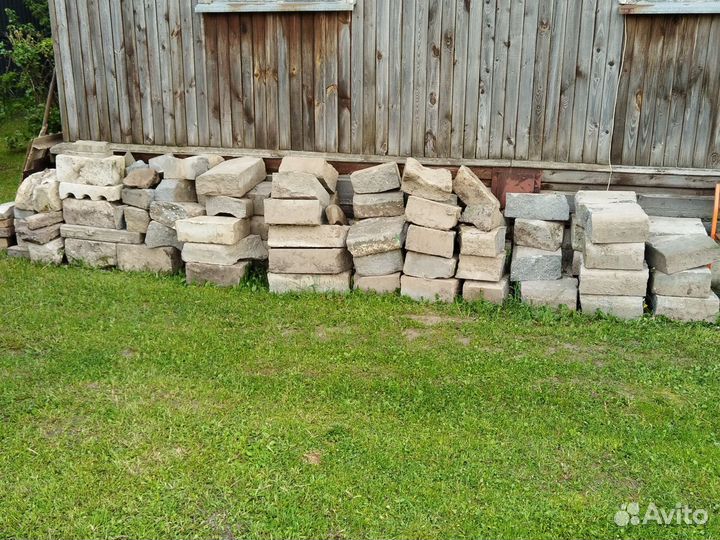 Бетонные дорожные бордюры